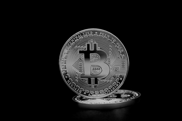 MarketVolatility,DeFi,Layer2,RiskManagement,RegulatoryScrutiny